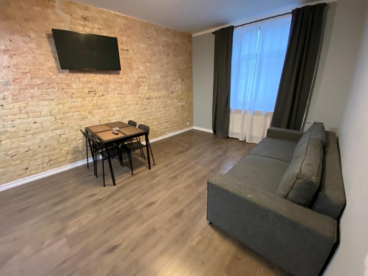 Aparthotel Riga Luaran gambar A living room in a typical apartment