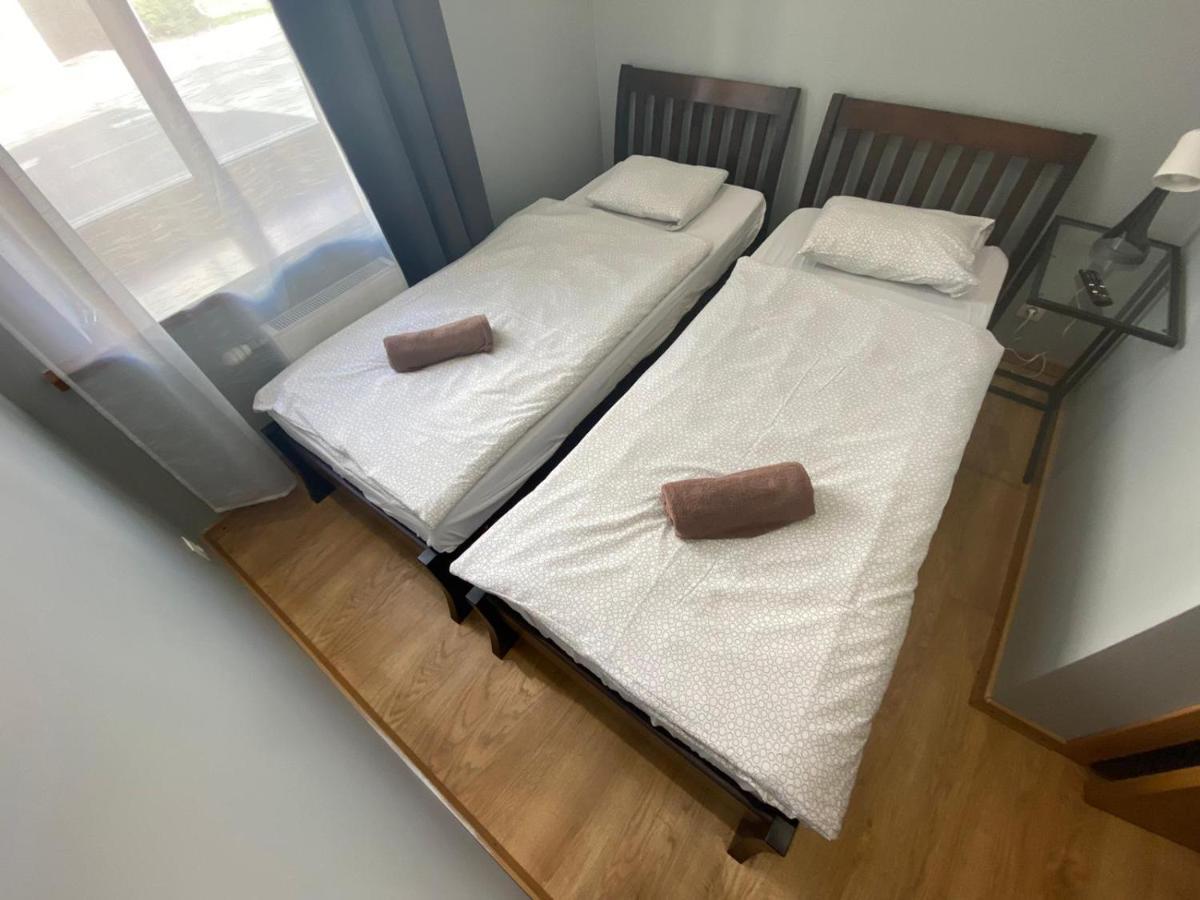 Aparthotel Riga Luaran gambar Two single beds