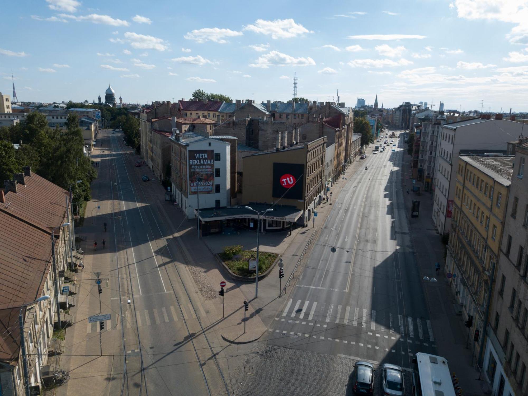 Aparthotel Riga Luaran gambar Aerial view of the street
