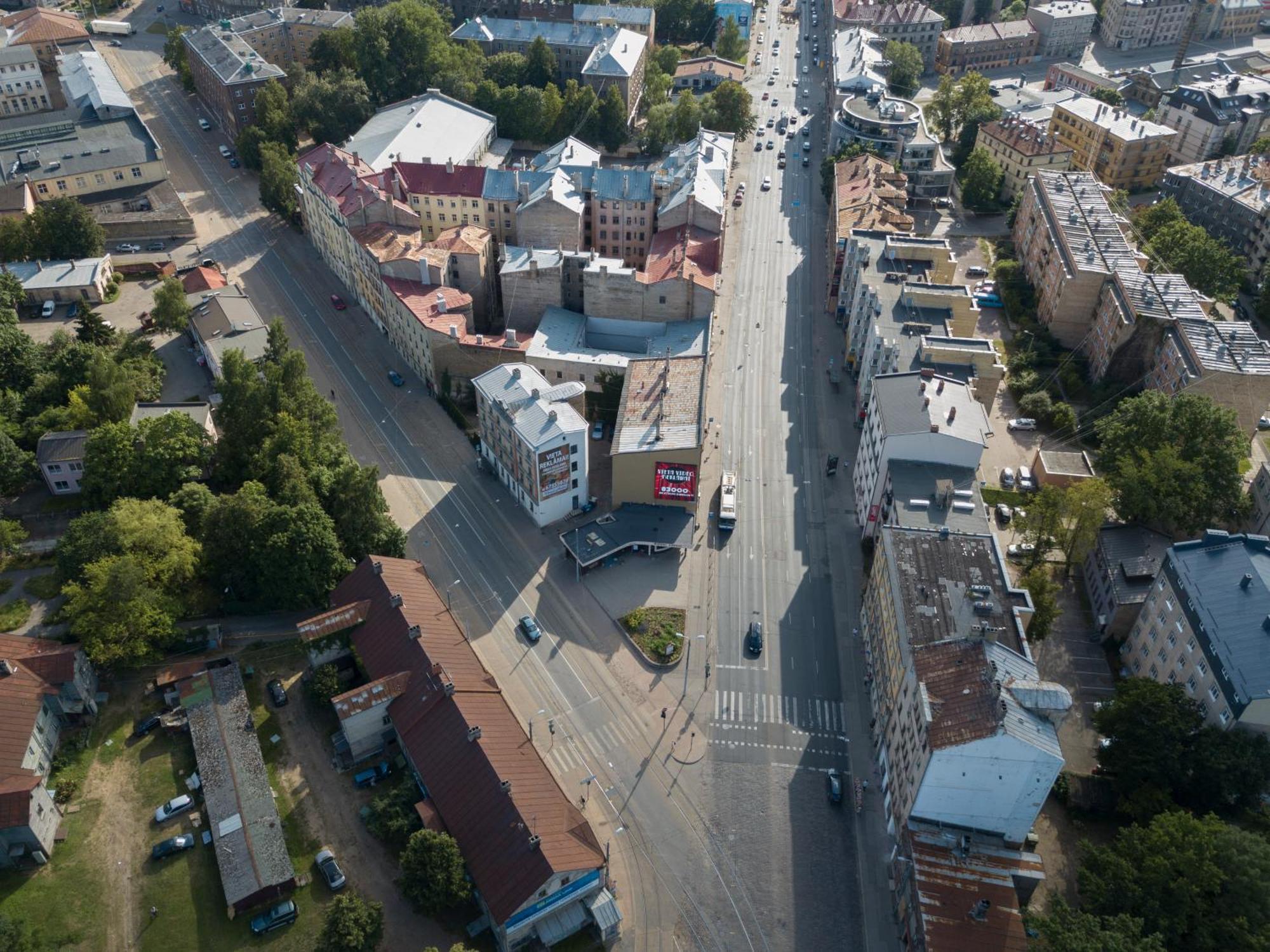 Aparthotel Riga Luaran gambar Aerial view of the street