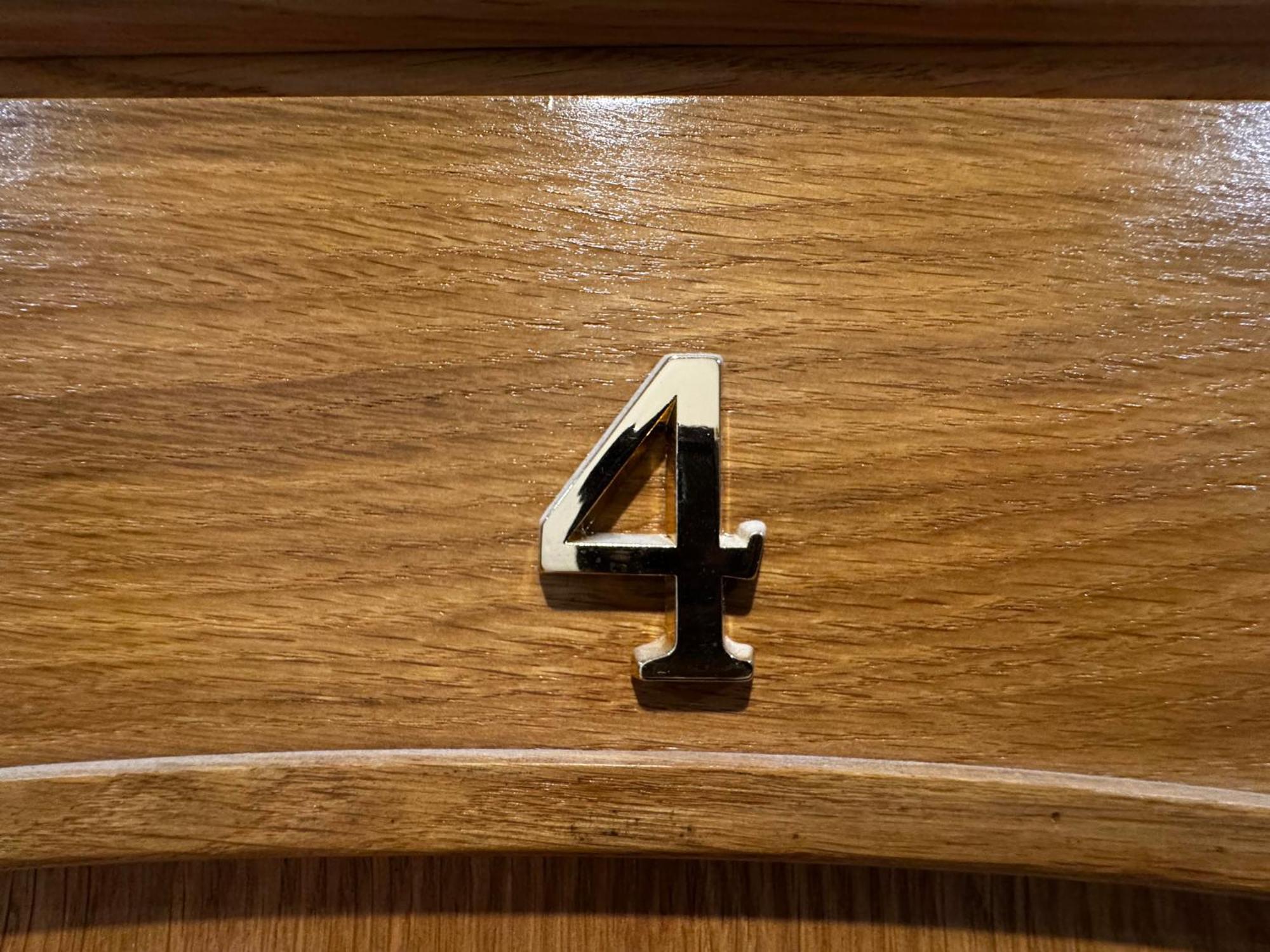 Aparthotel Riga Luaran gambar The number 4 on a door