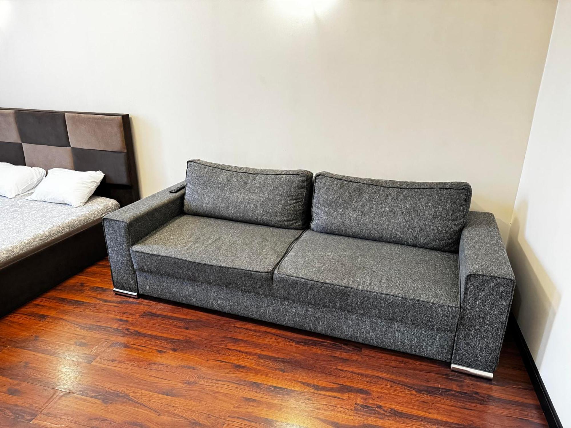 Aparthotel Riga Luaran gambar A sofa bed